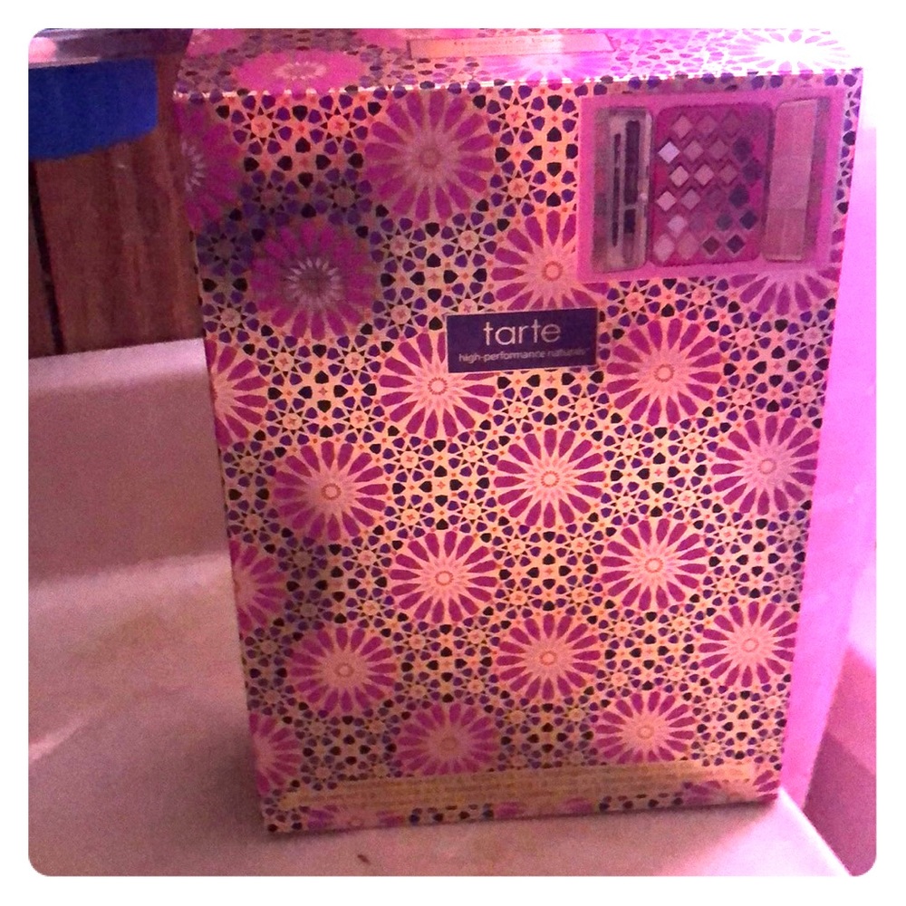 Treasure box collector set